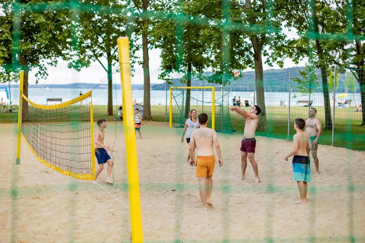 Balatontourist Fuered Camping & Bungalows Балатонфюред Экстерьер фото